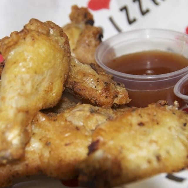 Chicken Wings (10 Pcs).