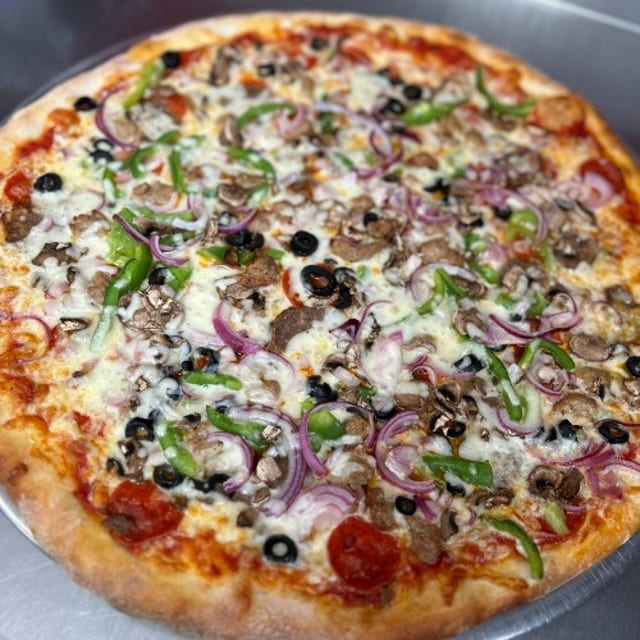 Deluxe Pizza.